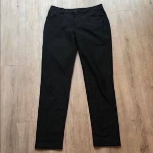 vuori everything chino